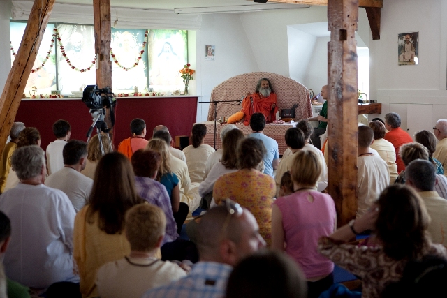 Satsang_in_Zagreb_Ashram