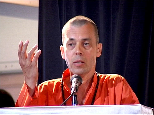 Speakers from Yoga in Daily Life: Swami Gajanandji, India & Germany