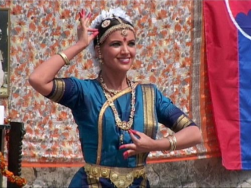 Bhakti Devi performing Classical Indian dance