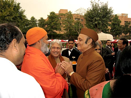 His Holiness Swamiji with Dr. Karan Singh (a member of Indian Parliament)